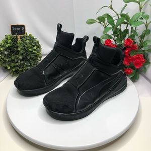 Black Puma Sneakers / Shoes